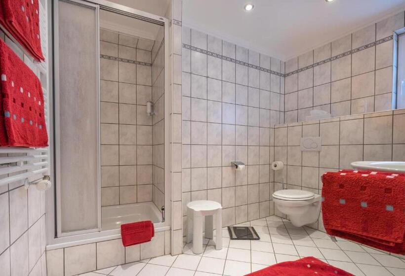 침실 1개 아파트, Altkölnischer Hof