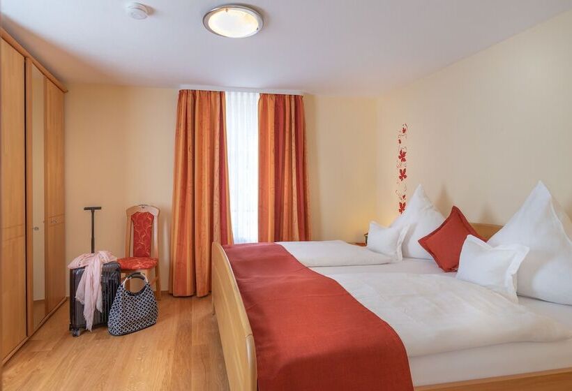 침실 1개 아파트, Altkölnischer Hof