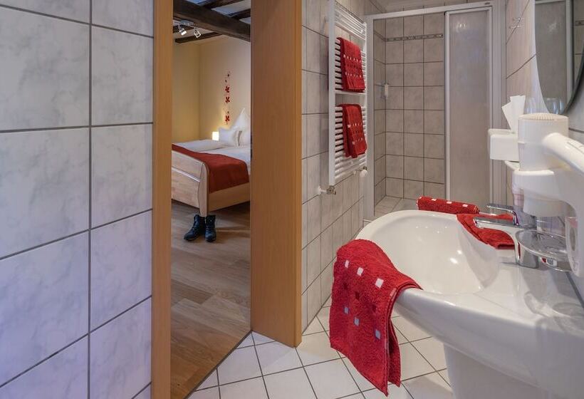 침실 1개 아파트, Altkölnischer Hof