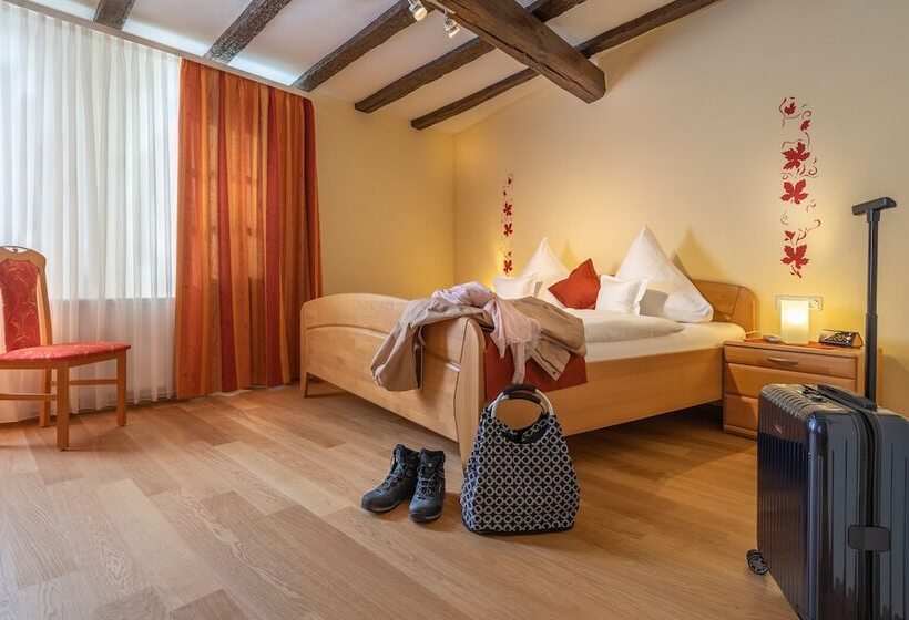 침실 1개 아파트, Altkölnischer Hof