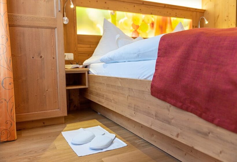 침실 1개 아파트, Altkölnischer Hof