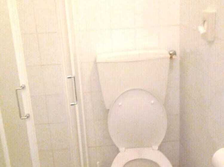 标准单人间, Aurora