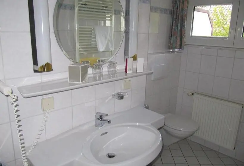 スイート, Pension Marie Luise, Hotel Garni