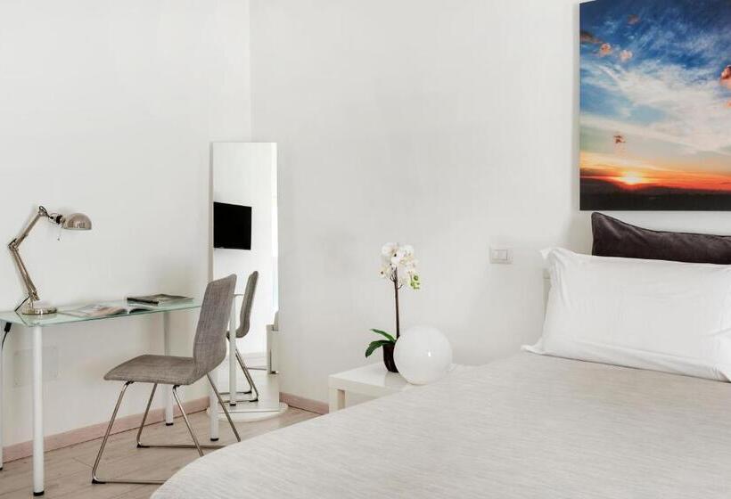 اتاق لوکس چهار تخته, Maison Piazza Cavour