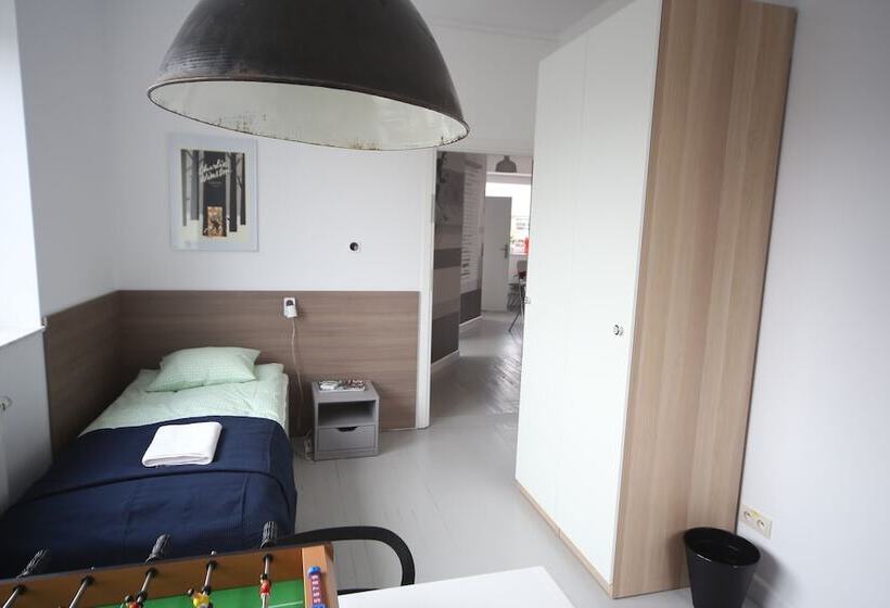 标准间带阳台, Sport Hostel Chodakowska Warszawa