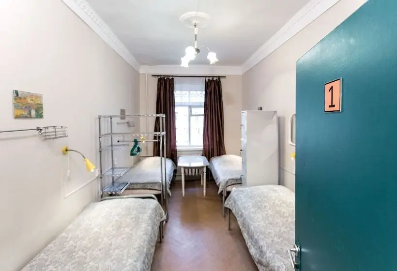 Economy Quadruple Room, All Seasons   Hostel