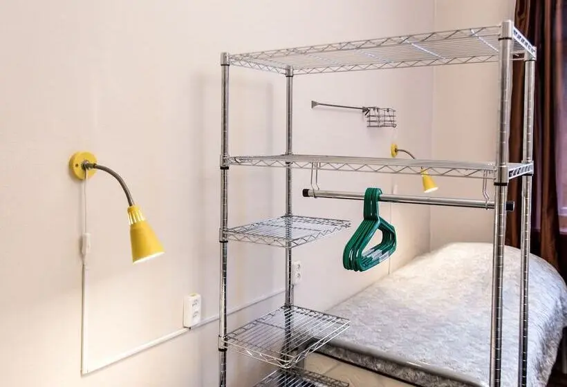 Economy Quadruple Room, All Seasons   Hostel