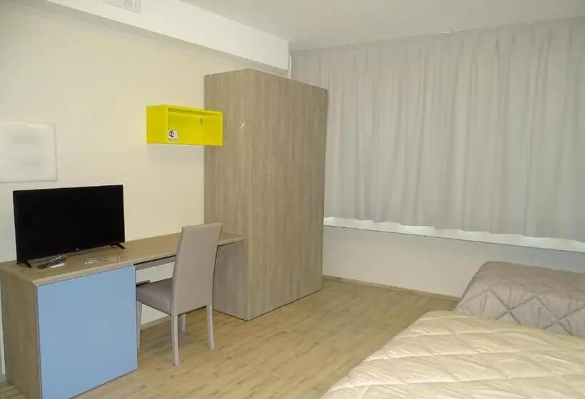 Standard Neljän Hengen Huone, B&b Carrabs