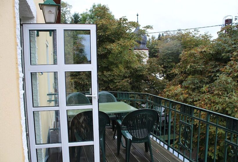 Номер Комфорт, Digitales Event & Hochzeitshotel Zum Grünen Baum