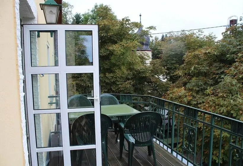 Comfort-huone, Digitales Event & Hochzeitshotel Zum Grünen Baum