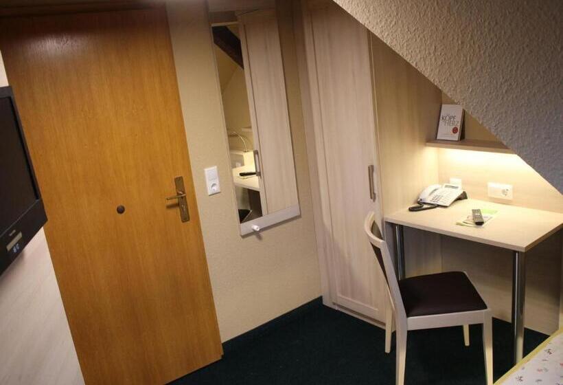 Номер Economy Индивидуальный, Digitales Event & Hochzeitshotel Zum Grünen Baum