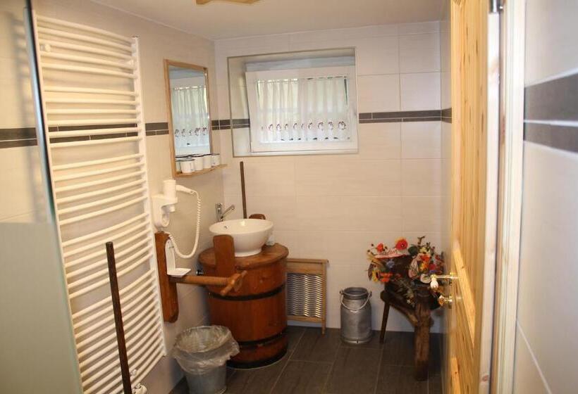 Номер Стандарт, Digitales Event & Hochzeitshotel Zum Grünen Baum