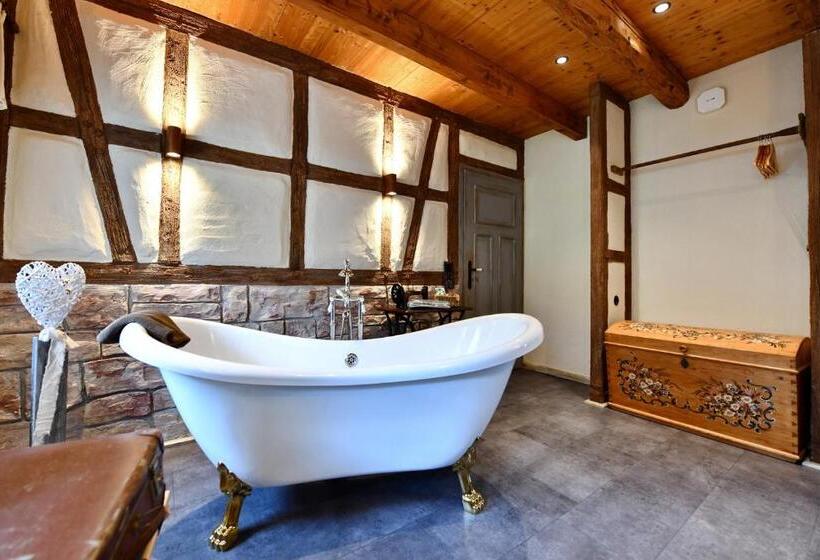 Полулюкс, Digitales Event & Hochzeitshotel Zum Grünen Baum