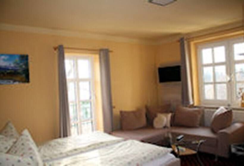 Номер Комфорт, Digitales Event & Hochzeitshotel Zum Grünen Baum