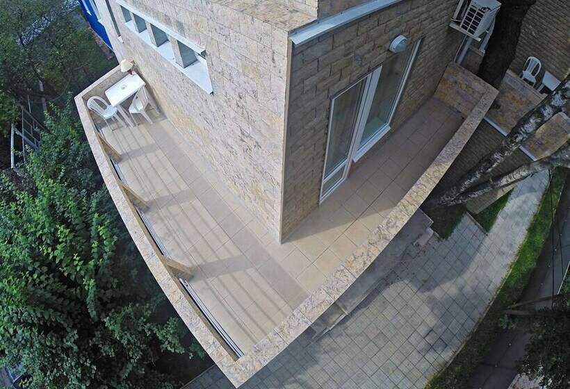 Junior Suite mit Balkon, Guest House Miya Domodedovo