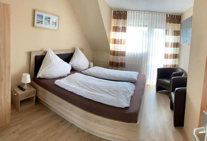 标准间, Zum Weißen Ross