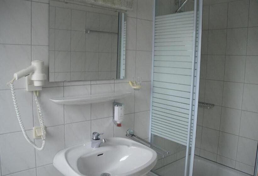 Номер Стандарт Индивидуальный, Zum Weserdampfschiff