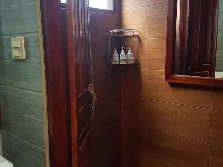 اتاق لوکس, Akira Heritage