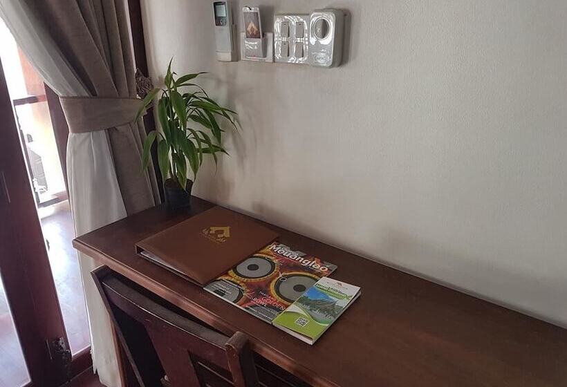 اتاق لوکس, Akira Heritage