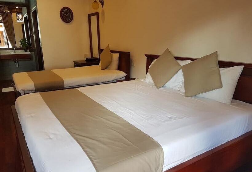 اتاق لوکس سه تخته, Akira Heritage