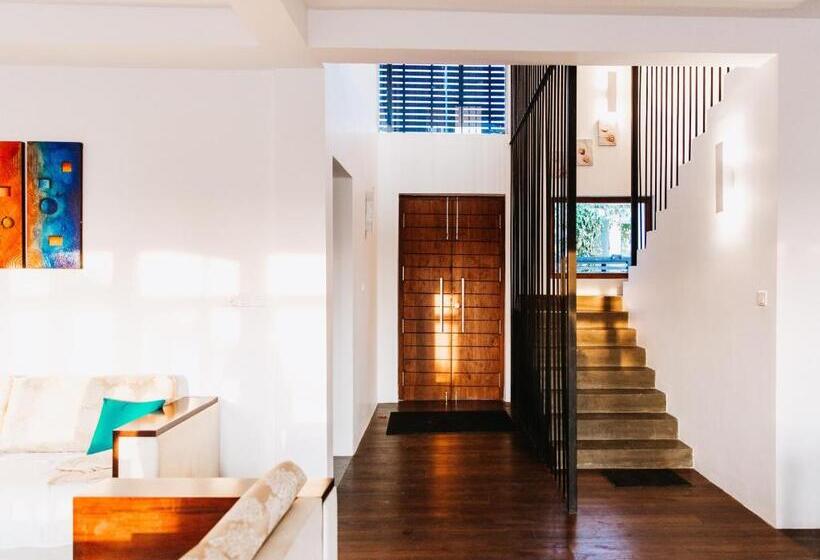 Вилла 1 Спальня, White Sand Villa   Beach Front