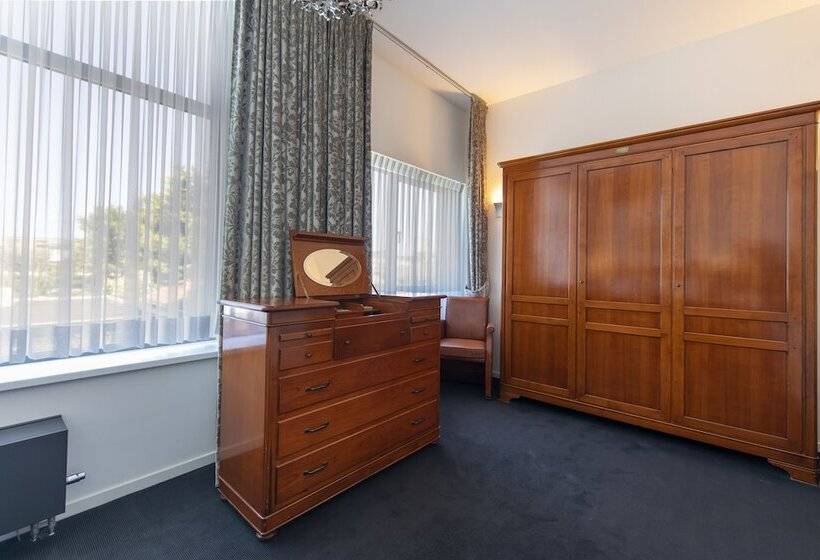 Номер Deluxe, La Rosa Amsterdam Beach