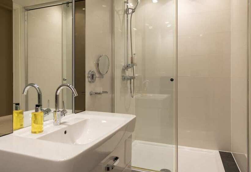 غرفة ديلوكس ثلاثية, La Rosa Amsterdam Beach