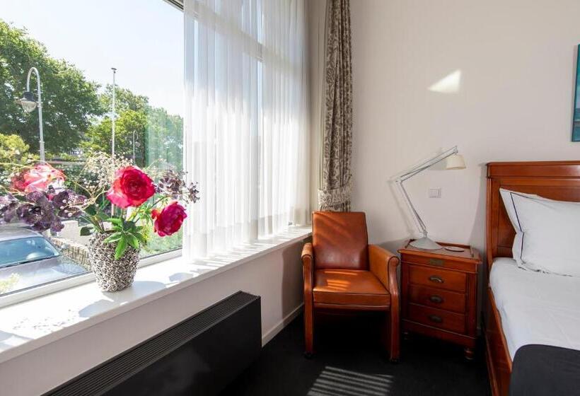 Номер Deluxe, La Rosa Amsterdam Beach