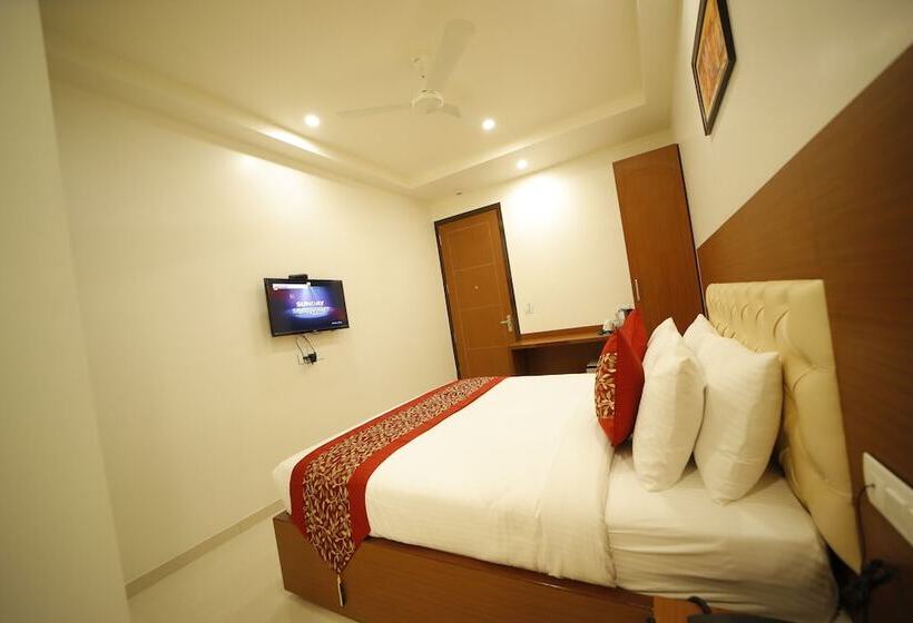 חדר פרמיום, The Amer Valley