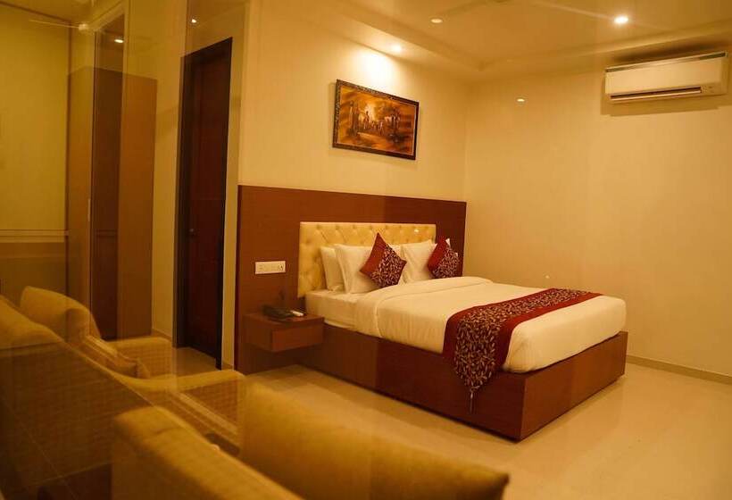 חדר קלאב, The Amer Valley