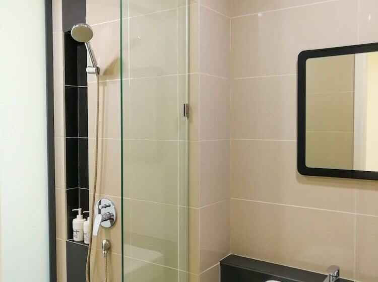 Люкс 3 Спальни, Pandora Homestay Ii