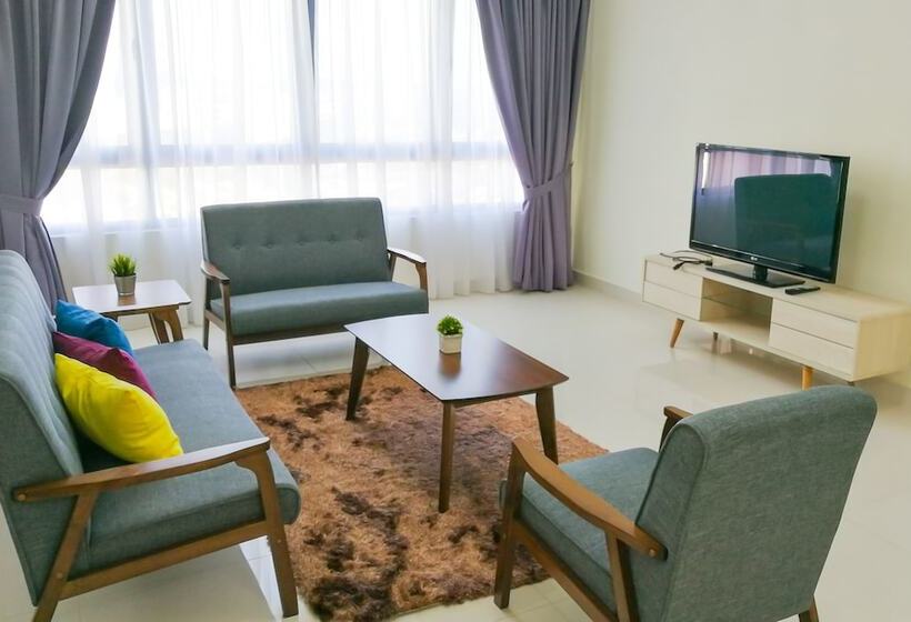 Люкс 3 Спальни, Pandora Homestay Ii