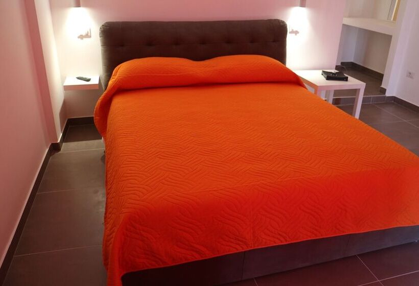 스탠다드 트리플 룸, B&b Del Corso