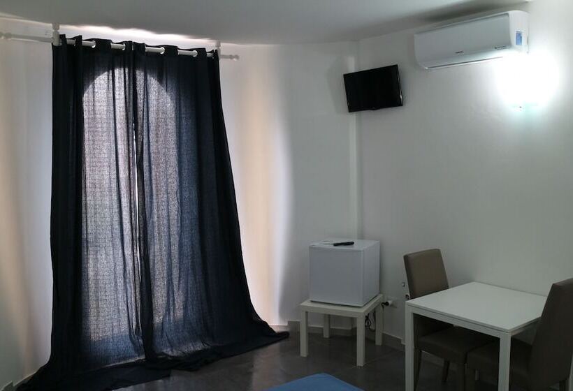 디럭스 트리플 룸, B&b Del Corso