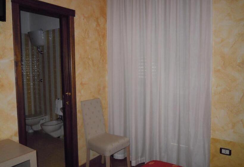 스탠다드 트리플 룸, B&b Del Corso