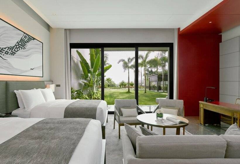 Номер Стандарт 2 Двуспальные Кровати, Capella Tufu Bay, Hainan
