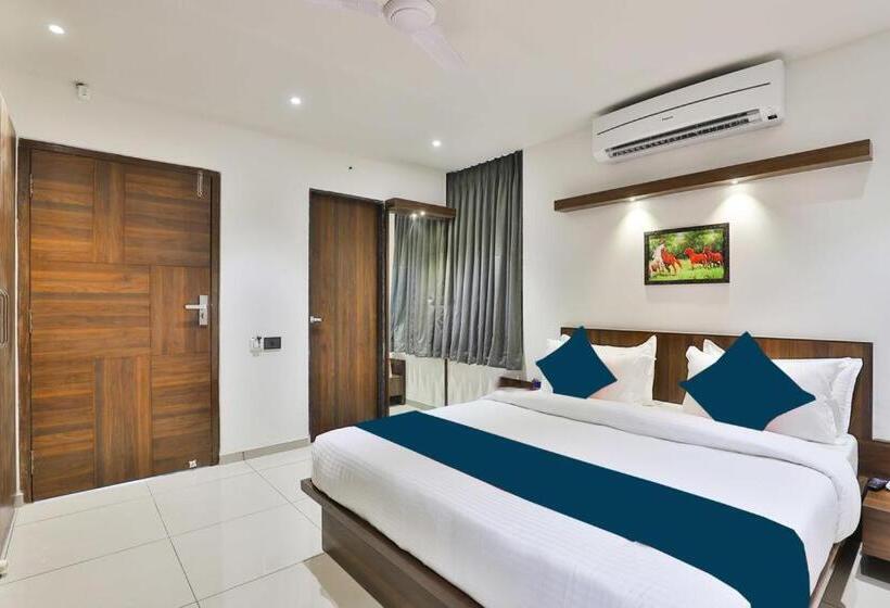 디럭스 룸, Sparsh Inn  Chandkheda