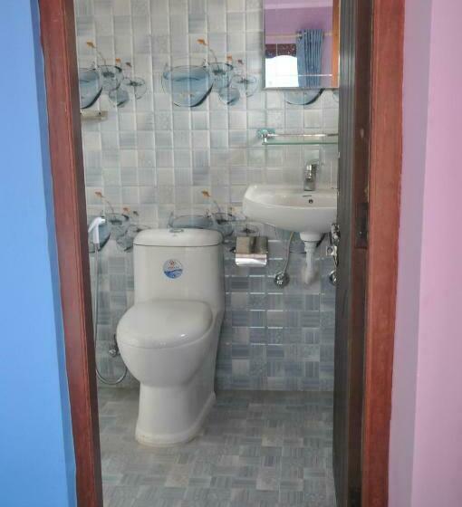 اتاق راحتی سه تخته, Stupa View Inn