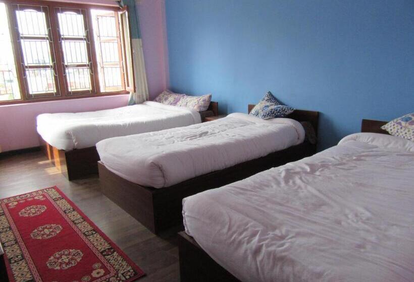 اتاق راحتی سه تخته, Stupa View Inn