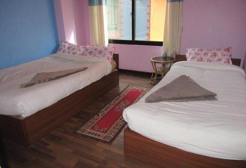 اتاق راحتی سه تخته, Stupa View Inn