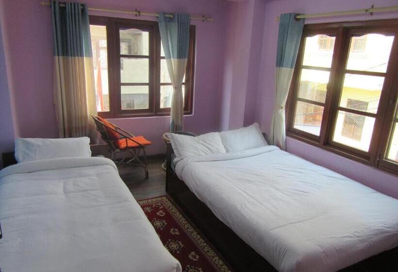 اتاق استاندارد با بالکن, Stupa View Inn