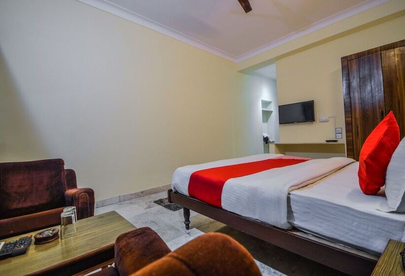 اتاق لوکس, Super Townhouse Pichola Formerly Vinayak