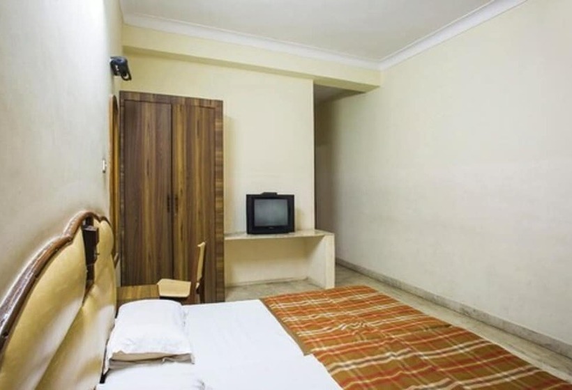 اتاق لوکس, Super Townhouse Pichola Formerly Vinayak