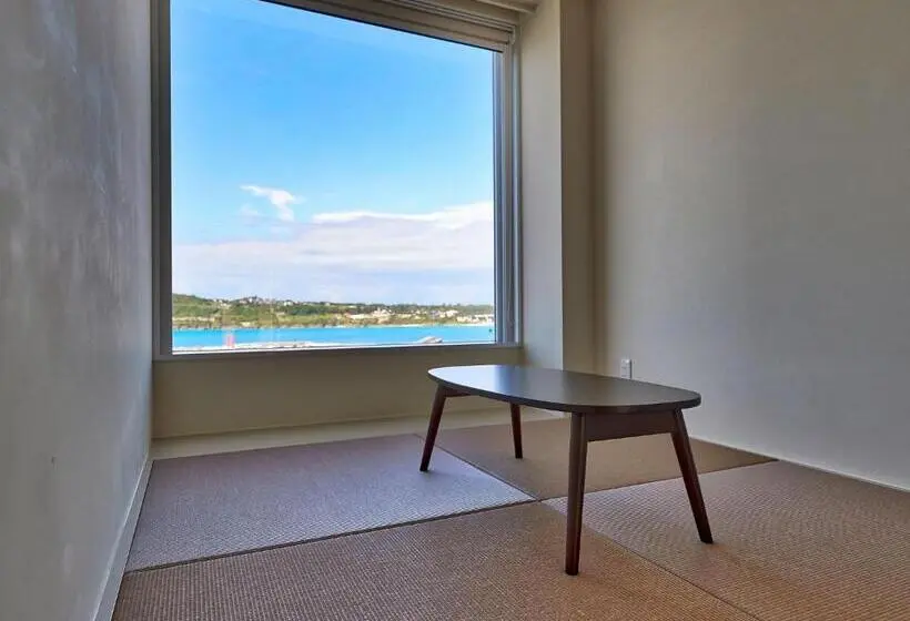 Standard Neljän Hengen Huone Merinäkymä, Marea Resort Motobu