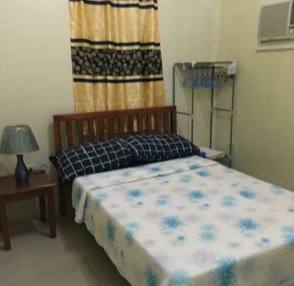 اتاق اکونومی, Blue Summer Suites