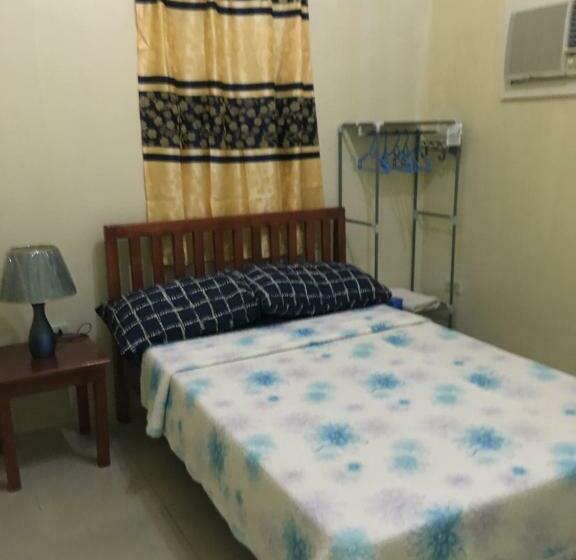 اتاق اکونومی, Blue Summer Suites