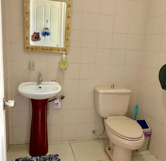 اتاق اکونومی, Blue Summer Suites