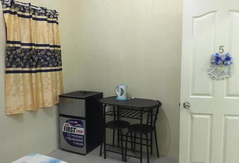 اتاق اکونومی, Blue Summer Suites