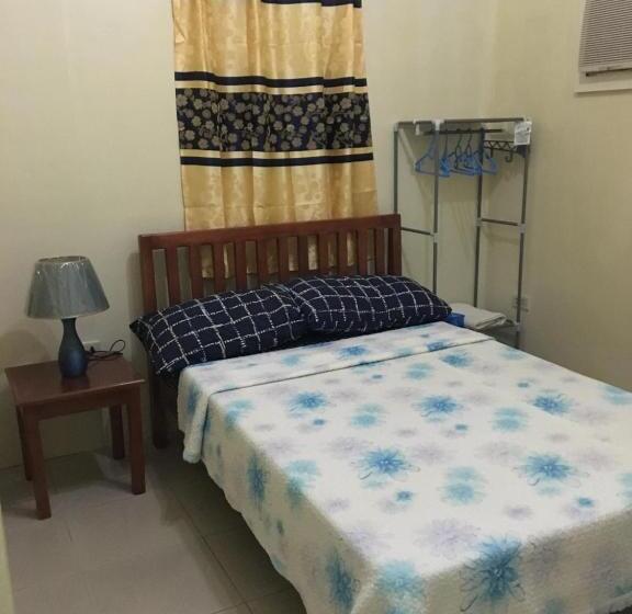 اتاق اکونومی, Blue Summer Suites