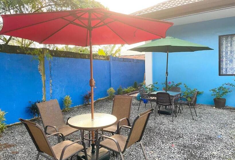 استودیو خانوادگی, Blue Summer Suites